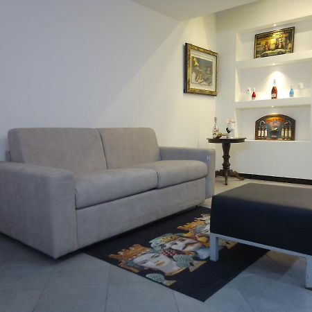 Tiziano'S Home Κατάνια Εξωτερικό φωτογραφία
